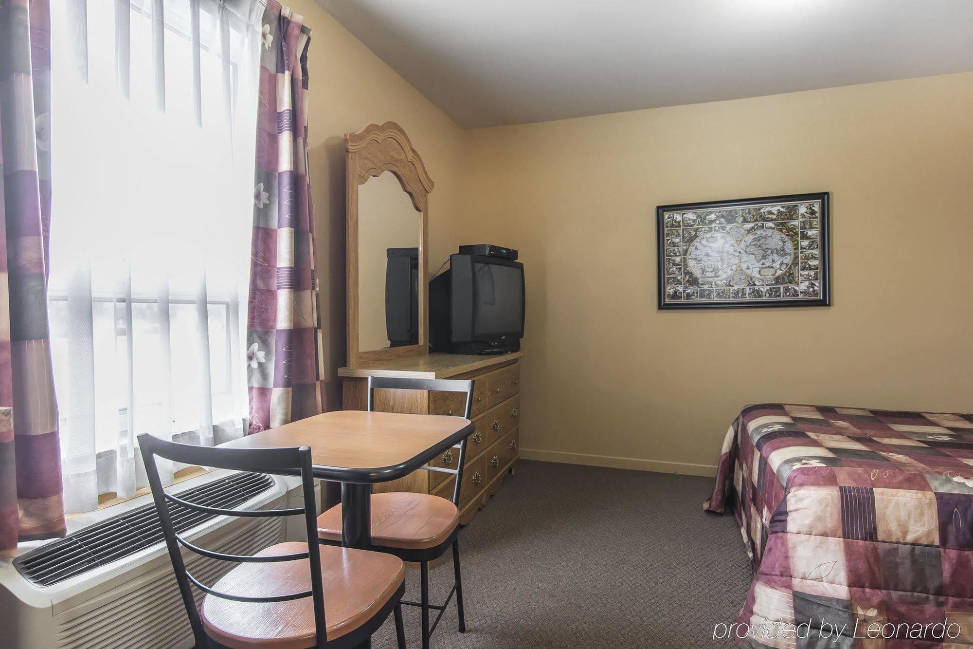 Econo Lodge Cabano Εξωτερικό φωτογραφία