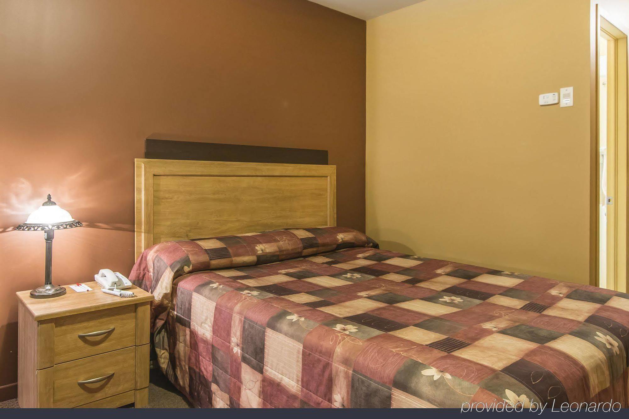 Econo Lodge Cabano Εξωτερικό φωτογραφία