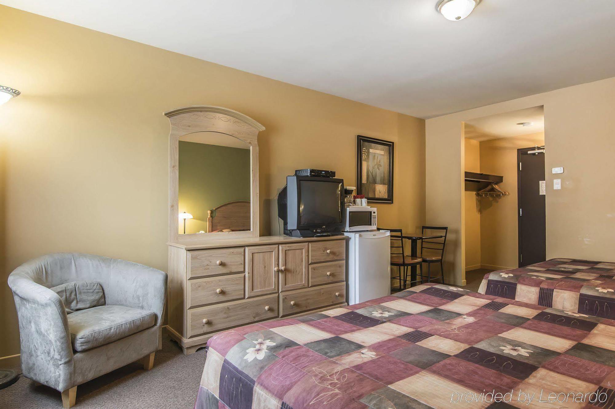 Econo Lodge Cabano Εξωτερικό φωτογραφία