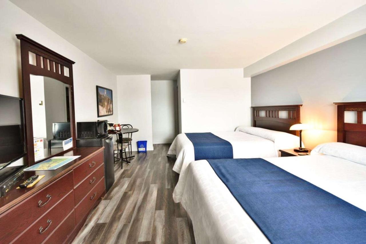 Econo Lodge Cabano Εξωτερικό φωτογραφία